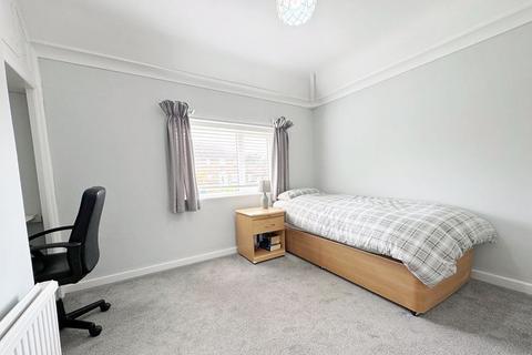 19 Denton Drive, Brighton, BN1 8LR