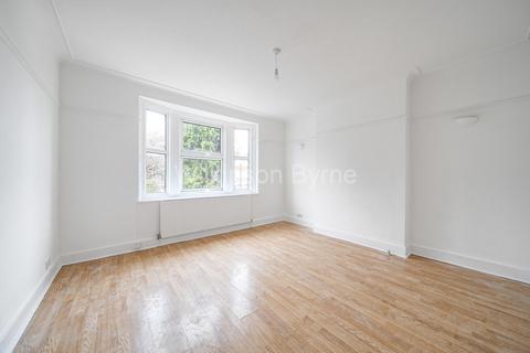 2 bedroom flat for sale - Arnold Court, Bowes Park N22