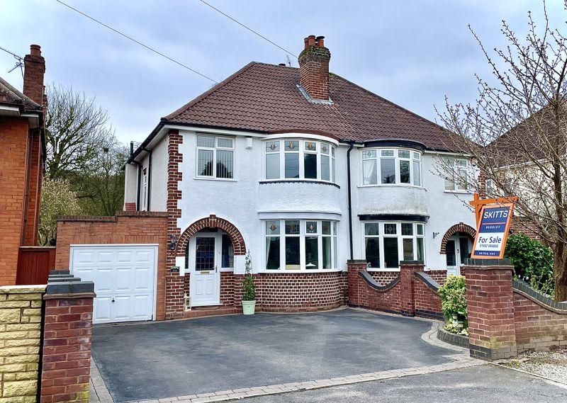 Wolverhampton Road, SEDGLEY, DY3 1RD 3 bed semi-detached house - £300,000