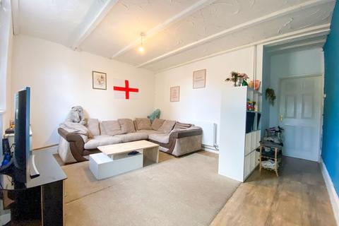 60 Green Lanes, Bilston, WV14 6DA