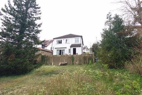 34 Woodcote Grove Road, Coulsdon, CR5 2AB