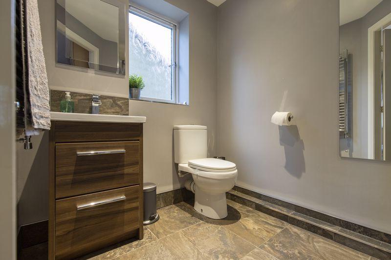 En-suite Shower