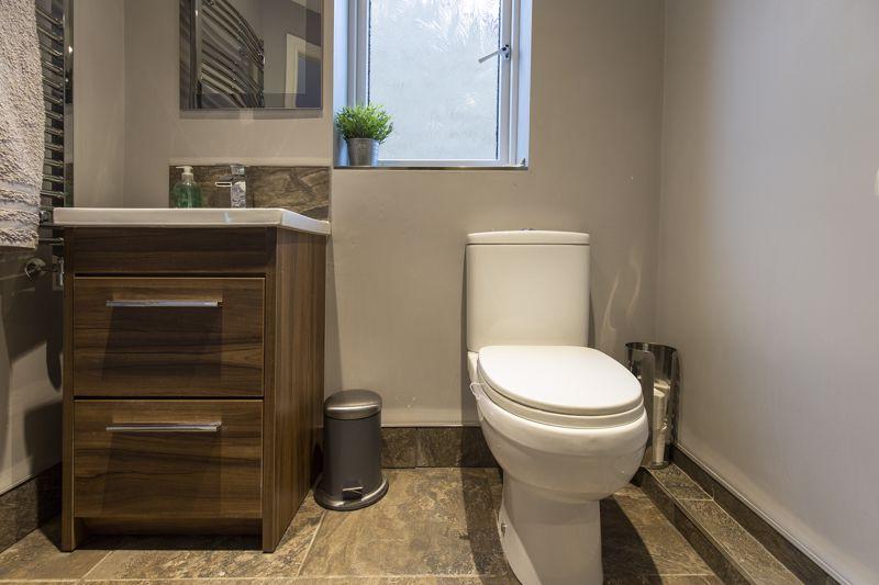En-suite Shower