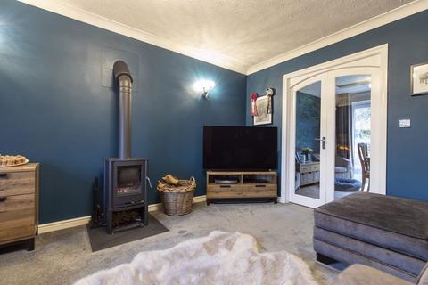 24 Fern Rise, Elland, HX5 9QP
