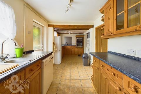 4 bedroom cottage for sale, Church Street, Old Catton, Norwich