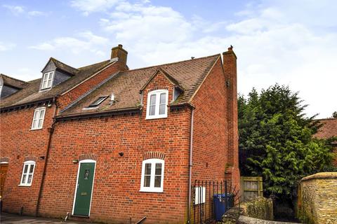 3 bedroom end of terrace house to rent, Bicester, Oxfordshire OX26