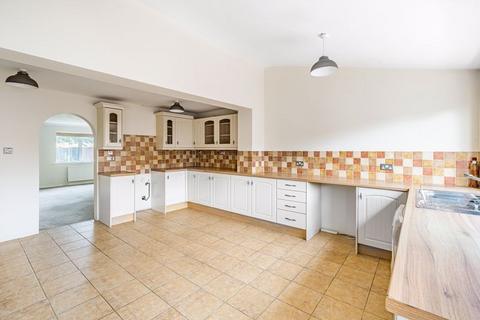 2 Boucher Close, Grove, Wantage, OX12 0NE
