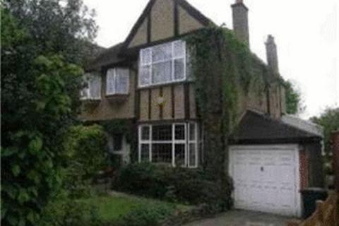 10 Newcombe Park, London, NW7 3QL
