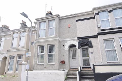 4 bedroom terraced house for sale, Oxford Avenue, Plymouth. Well Presented & Spacious 4 Bedroom Family Home in Peverell.