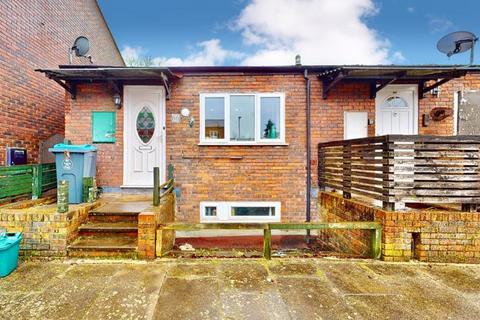 2 bedroom terraced house for sale, Braybourne Close, Uxbridge, UB8