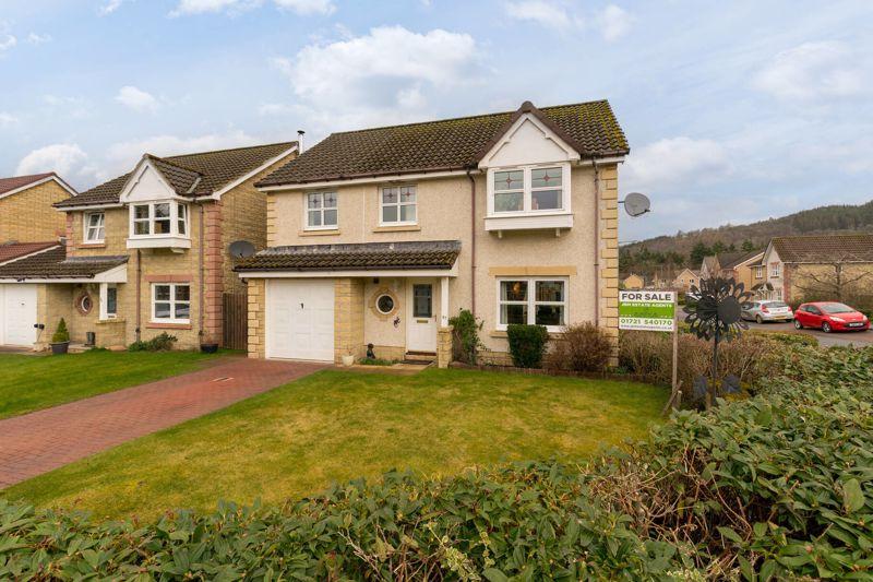67 Whitehaugh Park, Peebles, EH45 9DB 4 bed detached house for sale £395,000