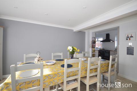 25 Ashton Road, Bournemouth, BH9 2TW
