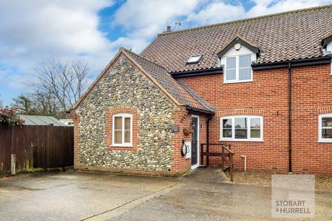 3 bedroom semi-detached house for sale, Honing Row, North Walsham NR28