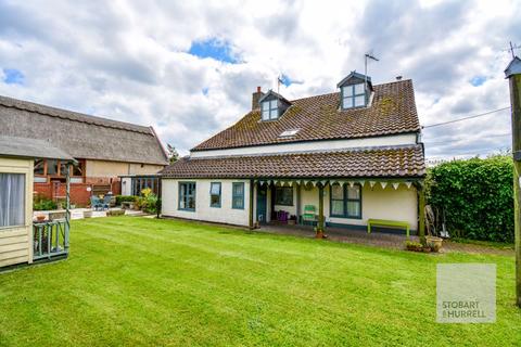 5 bedroom farm house for sale, Chequers Street, Norwich NR12