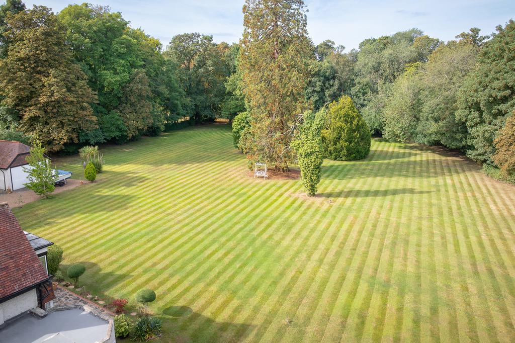 2 Woodcote Lane Summer Low Res 0008 DJI 2024082109