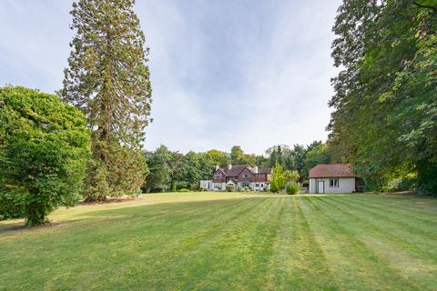 6 bedroom detached house for sale, Purley CR8