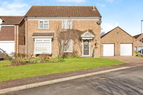 4 bedroom detached house for sale, Windsor Close, St. Ives PE27