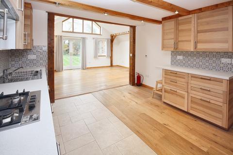 2 bedroom barn conversion to rent - LITTLE BOOKHAM, KT23