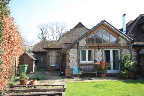 2 bedroom barn conversion to rent - LITTLE BOOKHAM, KT23