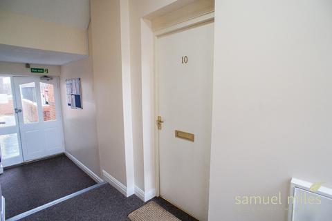 2 bedroom ground floor flat for sale, The Maltings, Wiltshire SN4
