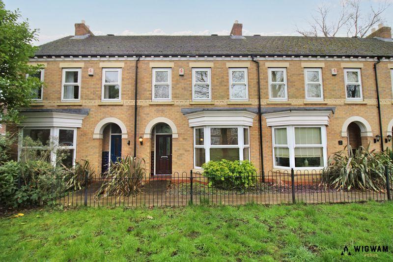 Sanderson Close, Hull, HU5 3 bed terraced house for sale £165,000