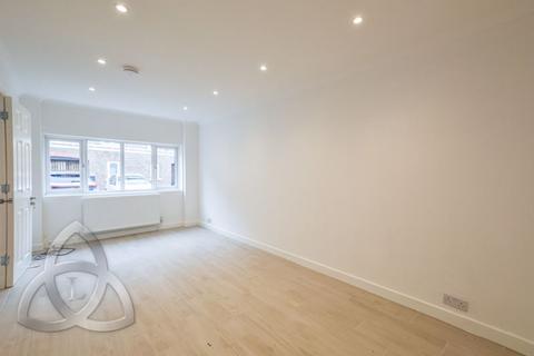 3 bedroom mews to rent - Maple Mews, NW6