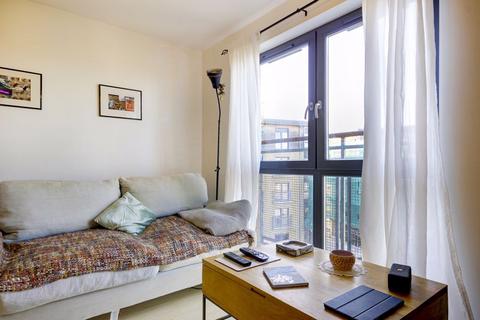 1 bedroom apartment for sale, Dockside Court, Harry Zeital Way, London