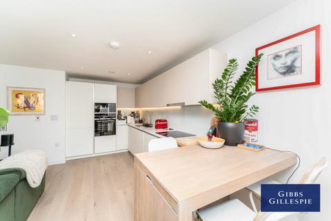 2 bedroom flat to rent, Singapore Road, W13
