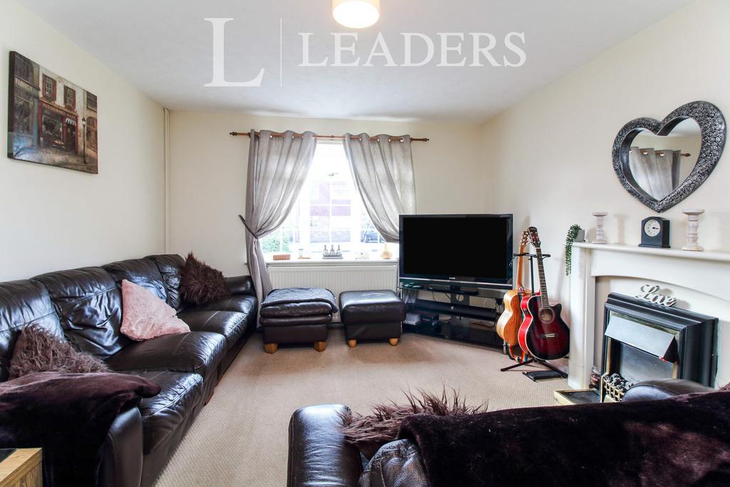 Newland Road, Droitwich Spa... 2 bed semidetached house £850 pcm (£