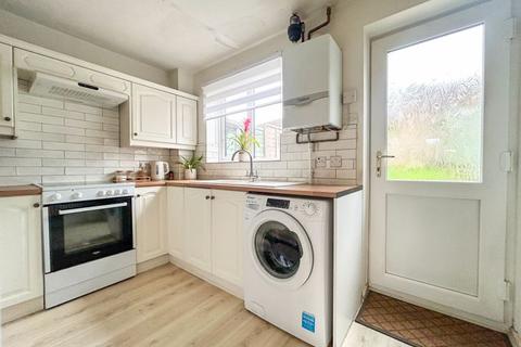 2 bedroom terraced house for sale - Finch Close, Shepton Mallet