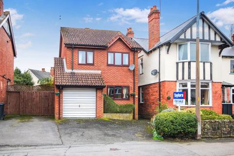 3 bedroom detached house for sale, Eggington Road, Stourbridge DY8