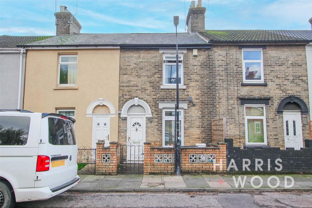 Winchester Road, Colchester, Essex, CO2 2 bed terraced house for sale £240,000
