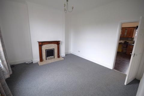 2 bedroom terraced house to rent, Vine Road, Doncaster DN11