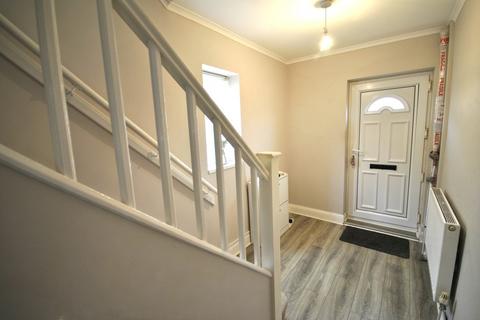 3 bedroom semi-detached house for sale - Middlegate, Doncaster DN5