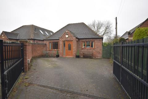 3 bedroom detached bungalow for sale, Littleworth Lane, Doncaster DN11
