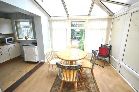 10 Cadeby Road, Sprotbrough, Doncaster, DN5 7SD