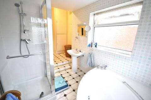 10 Cadeby Road, Sprotbrough, Doncaster, DN5 7SD