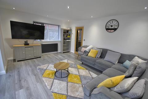 90 Harrowden Road, Wheatley, Doncaster, DN2 4EN
