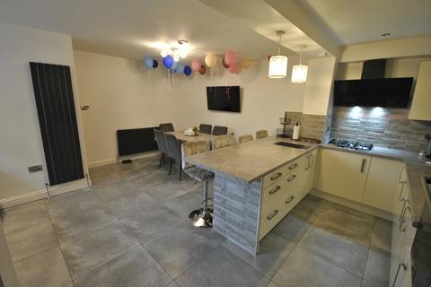 90 Harrowden Road, Wheatley, Doncaster, DN2 4EN