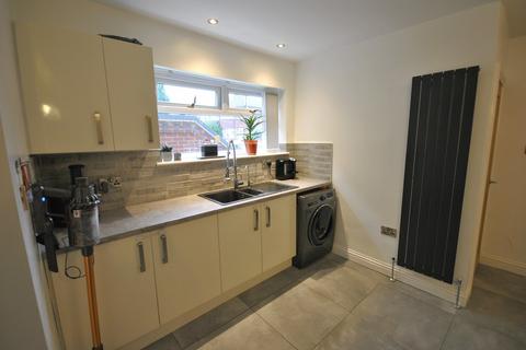 90 Harrowden Road, Wheatley, Doncaster, DN2 4EN