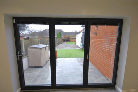 90 Harrowden Road, Wheatley, Doncaster, DN2 4EN