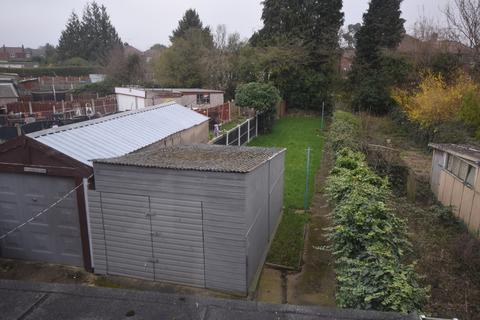 97 Crompton Avenue, Sprotbrough, Doncaster, DN5 8EF