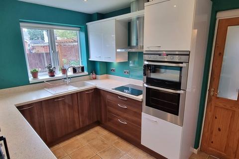 4 bedroom detached house for sale - The Green, Doncaster DN9