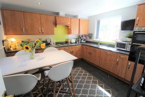 9 Barber Close, Armthorpe, Doncaster, DN3 2FN