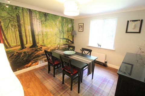 9 Barber Close, Armthorpe, Doncaster, DN3 2FN