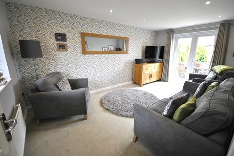 4 bedroom detached house for sale, Manor Farm Court, Doncaster DN9