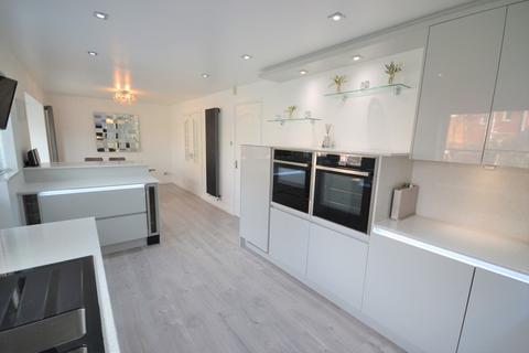 42 Brodsworth Way, Rossington, Doncaster, DN11 0FD
