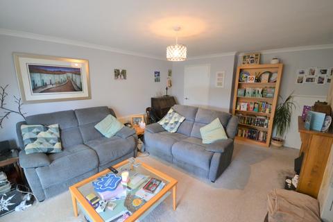 50 Grasmere Road, Carcroft, Doncaster, DN6 8QQ