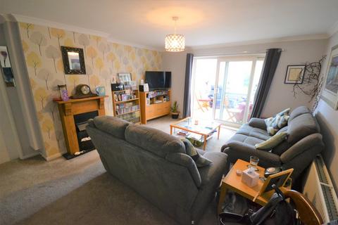 50 Grasmere Road, Carcroft, Doncaster, DN6 8QQ