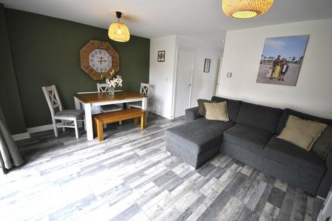 73 Heatherfields Crescent, New Rossington, Doncaster, DN11 0TY